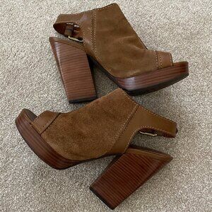 Lucky Brand Brown Suede Platform Sandal 9.5